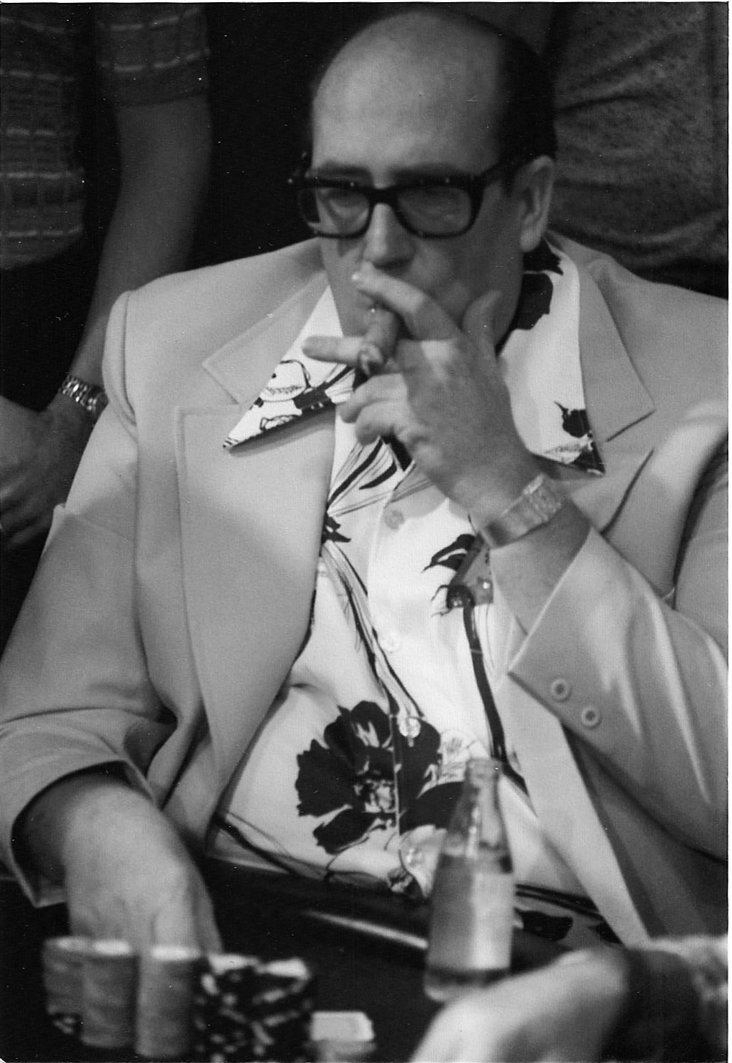 Doyle Brunson. Kuvat Brunsonin kirjasta Pokerin kummisetä (Like 2010) Kirja mainittava kuvien julkaisun yhteydessä. Doyle Brunson